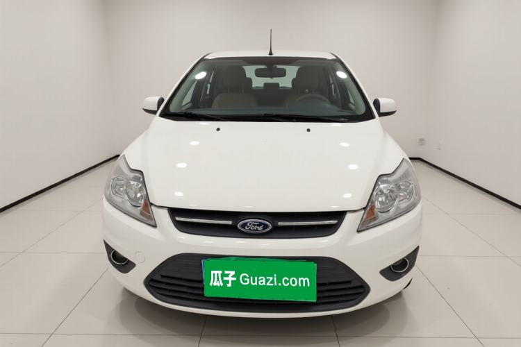 Used Ford Focus 2013 Sedan Classic 1.8L Manual Base Model Front