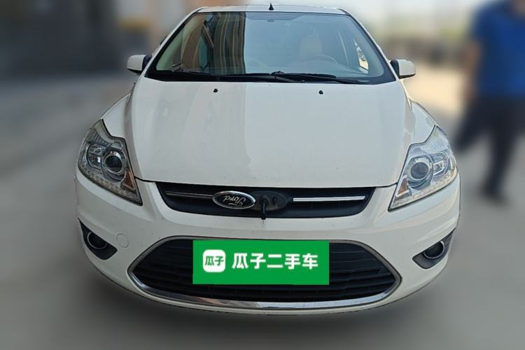 Used Ford Focus 2013 Sedan Classic 1.8L Manual Fashion Edition Front