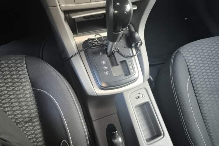 Used Ford Focus 2013 Hatchback Classic 1.8L Automatic Base Model Gear Lever