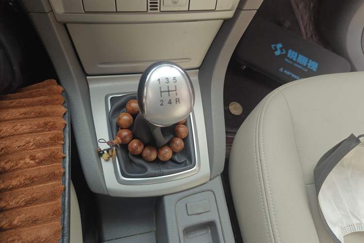 Used Ford Focus 2013 Hatchback Classic 1.8L Manual Base Model Gear Lever