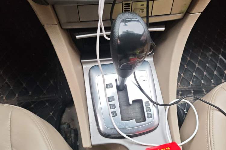 Used Ford Focus 2013 Hatchback Classic 1.8L Automatic Fashion Edition Gear Lever