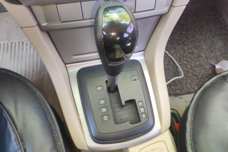Used Ford Focus 2013 Sedan Classic 1.8L Automatic Base Model Gear Lever