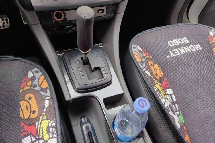 Used Ford Focus 2013 Hatchback Classic 1.8L Automatic Millionth Anniversary Edition Gear Lever