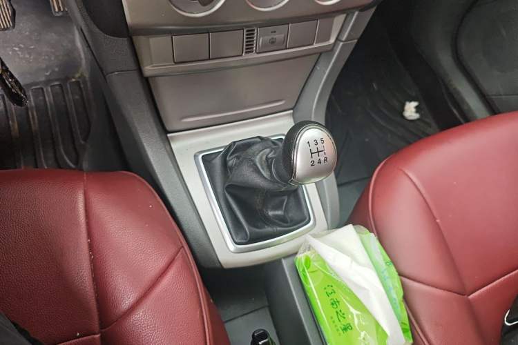 Used Ford Focus 2013 Hatchback Classic 1.8L Manual Base Model Gear Lever