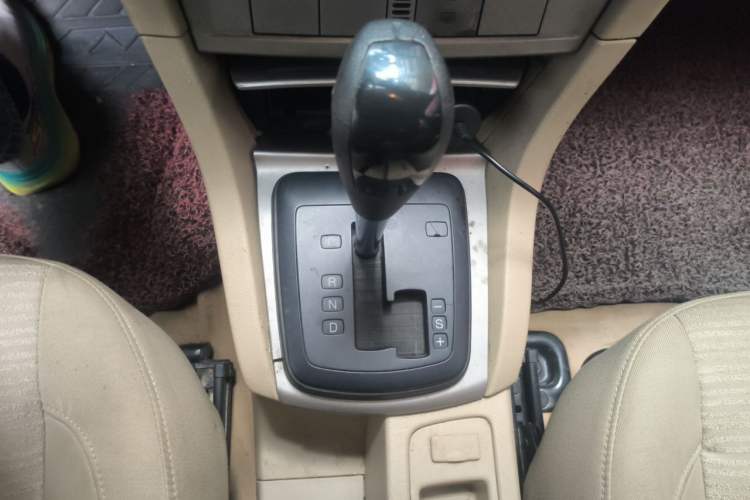 Used Ford Focus 2013 Sedan Classic 1.8L Automatic Base Model Gear Lever
