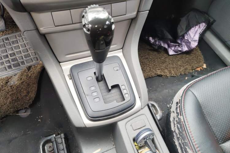 Used Ford Focus 2013 Hatchback Classic 1.8L Automatic Base Model Gear Lever