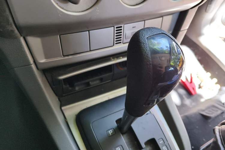 Used Ford Focus 2013 Hatchback Classic 1.8L Automatic Base Model Gear Lever