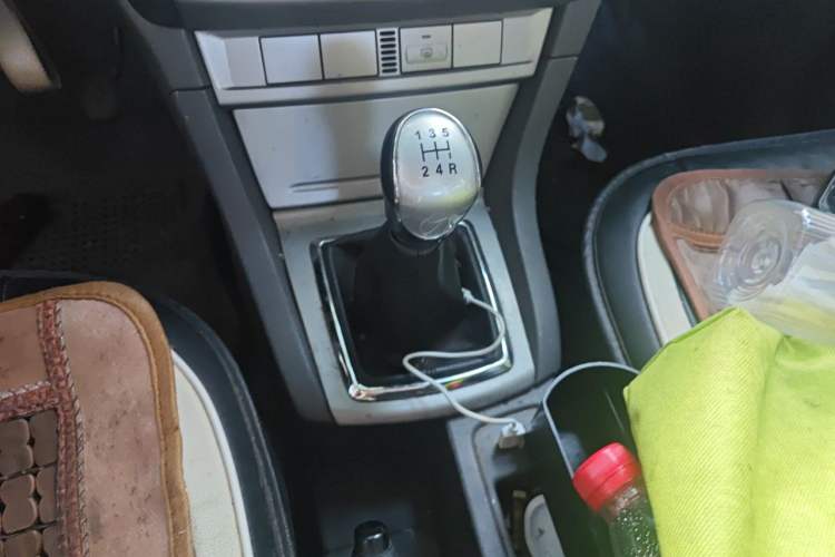 Used Ford Focus 2013 Hatchback Classic 1.8L Manual Base Model Gear Lever