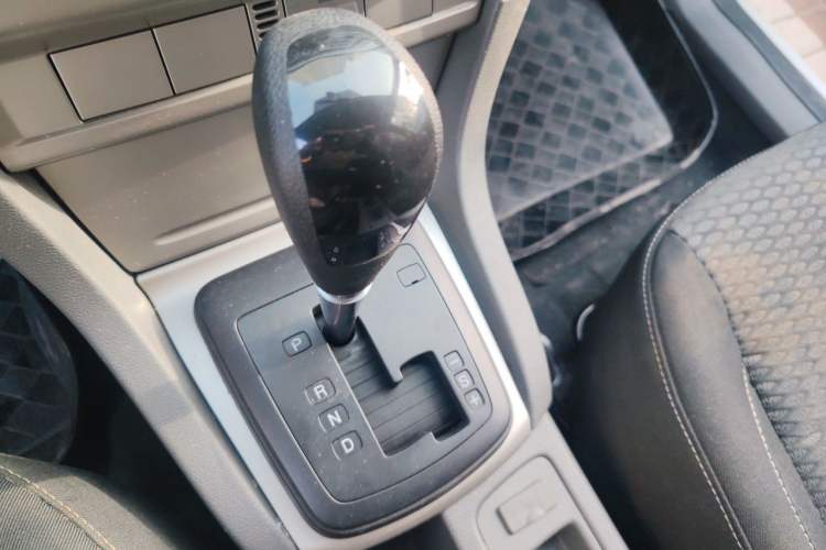 Used Ford Focus 2013 Hatchback Classic 1.8L Automatic Base Model Gear Lever