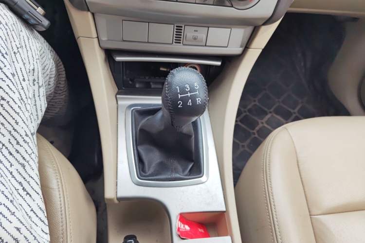 Used Ford Focus 2013 Hatchback Classic 1.8L Manual Fashion Edition Gear Lever