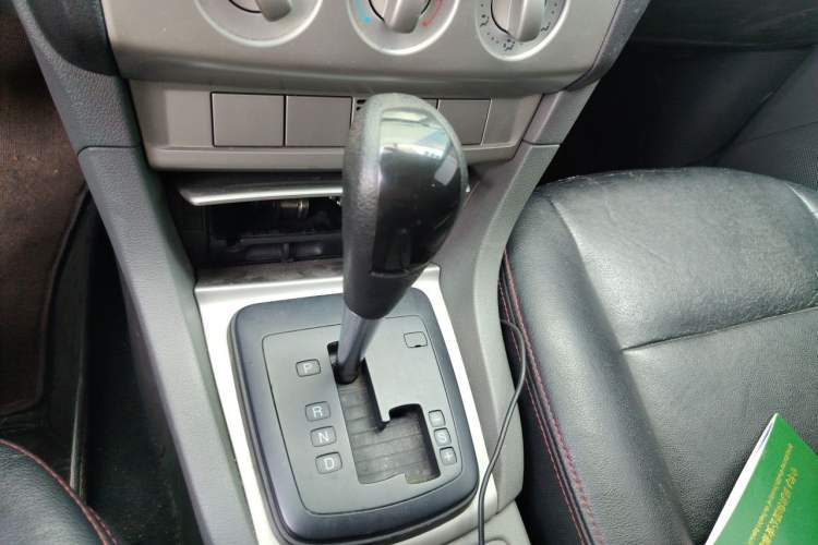 Used Ford Focus 2013 Hatchback Classic 1.8L Automatic Base Model Gear Lever