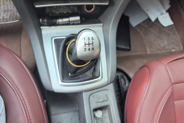 Used Ford Focus 2013 Hatchback Classic 1.8L Manual Base Model Gear Lever
