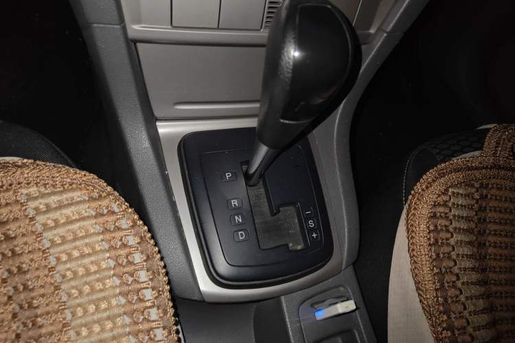 Used Ford Focus 2013 Hatchback Classic 1.8L Automatic Base Model Gear Lever