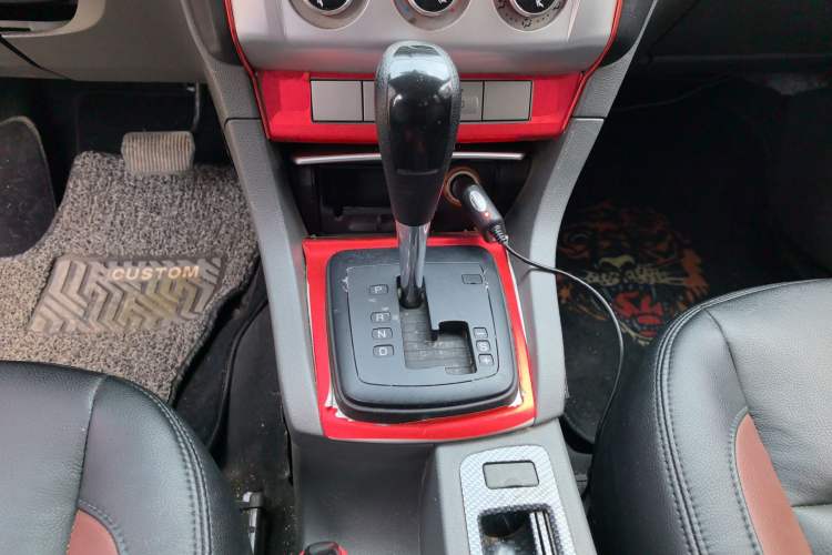 Used Ford Focus 2013 Hatchback Classic 1.8L Automatic Base Model Gear Lever