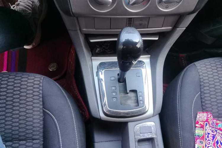 Used Ford Focus 2013 Hatchback Classic 1.8L Automatic Base Model Gear Lever