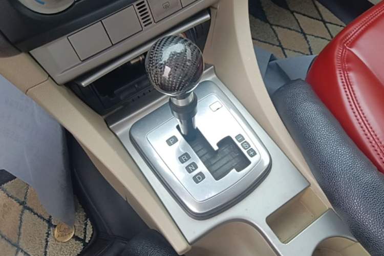 Used Ford Focus 2013 Hatchback Classic 1.8L Automatic Fashion Edition Gear Lever