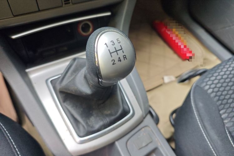 Used Ford Focus 2013 Hatchback Classic 1.8L Manual Base Model Gear Lever