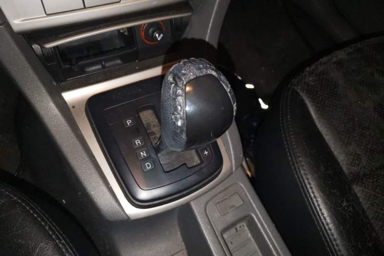 Used Ford Focus 2013 Hatchback Classic 1.8L Automatic Millionth Anniversary Edition Gear Lever