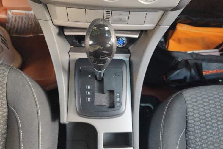 Used Ford Focus 2013 Hatchback Classic 1.8L Automatic Millionth Anniversary Edition Gear Lever