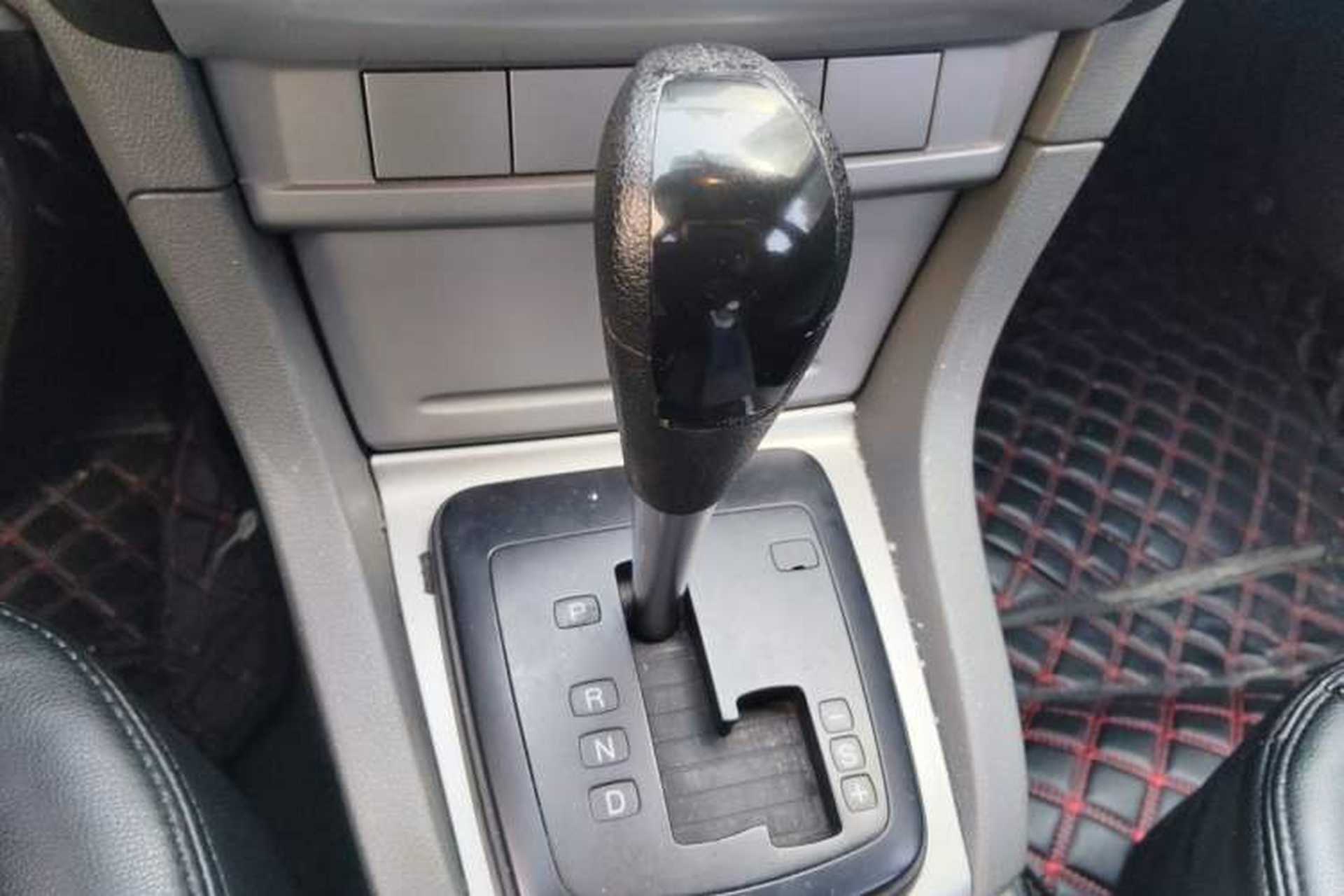 Used Ford Focus 2013 Hatchback Classic 1.8L Automatic Base Model Gear Lever