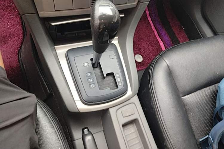 Used Ford Focus 2013 Hatchback Classic 1.8L Automatic Base Model Gear Lever