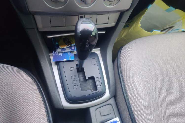 Used Ford Focus 2013 Hatchback Classic 1.8L Automatic Base Model Gear Lever