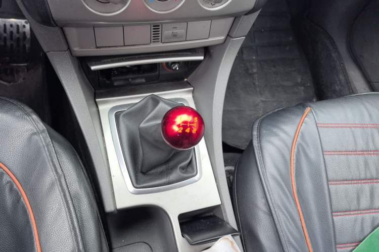 Used Ford Focus 2013 Hatchback Classic 1.8L Manual Millionth Anniversary Edition Gear Lever