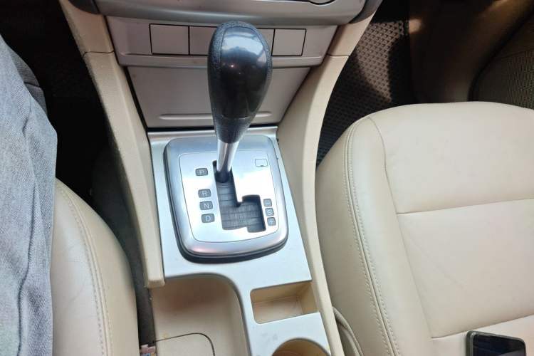 Used Ford Focus 2013 Hatchback Classic 1.8L Automatic Fashion Edition Gear Lever