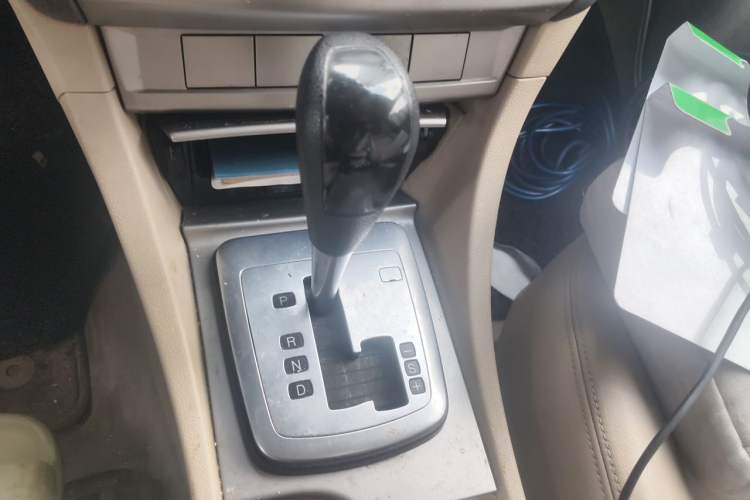Used Ford Focus 2013 Hatchback Classic 1.8L Automatic Fashion Edition Gear Lever