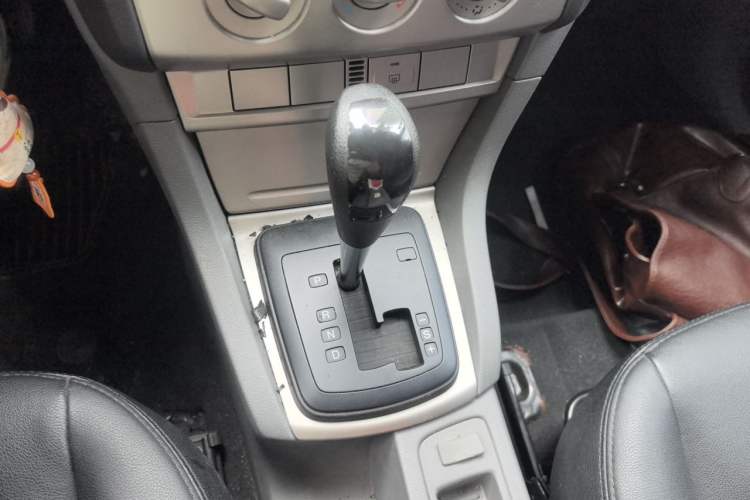 Used Ford Focus 2013 Hatchback Classic 1.8L Automatic Base Model Gear Lever