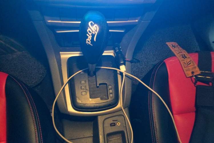 Used Ford Focus 2013 Hatchback Classic 1.8L Automatic Base Model Gear Lever