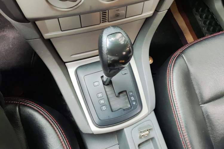 Used Ford Focus 2013 Hatchback Classic 1.8L Automatic Base Model Gear Lever