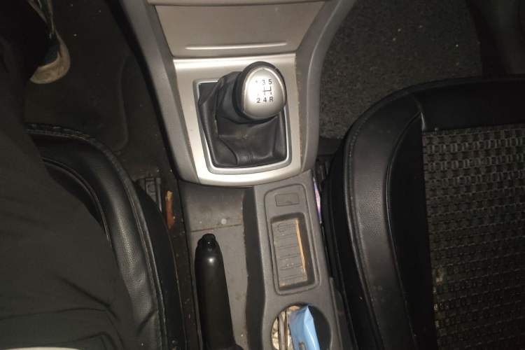 Used Ford Focus 2013 Hatchback Classic 1.8L Manual Base Model Gear Lever