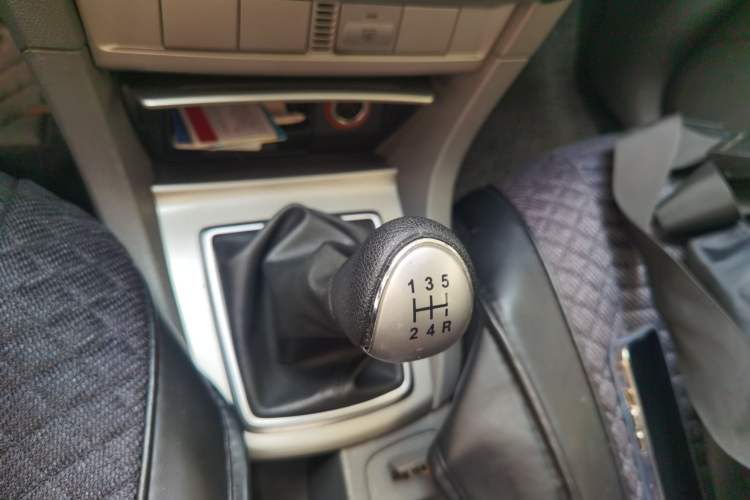 Used Ford Focus 2013 Hatchback Classic 1.8L Manual Base Model Gear Lever