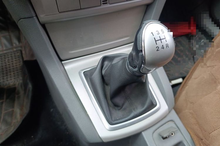 Used Ford Focus 2013 Hatchback Classic 1.8L Manual Base Model Gear Lever