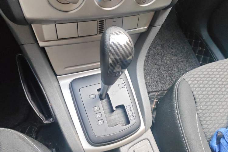 Used Ford Focus 2013 Hatchback Classic 1.8L Automatic Base Model Gear Lever