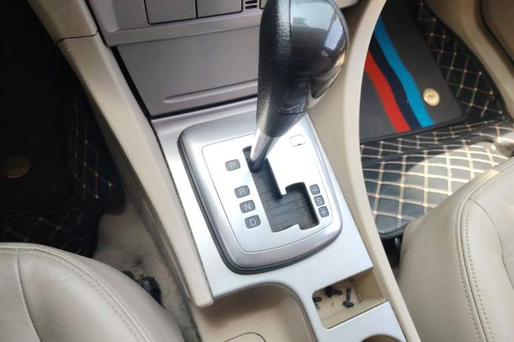 Used Ford Focus 2013 Hatchback Classic 1.8L Automatic Fashion Edition Gear Lever