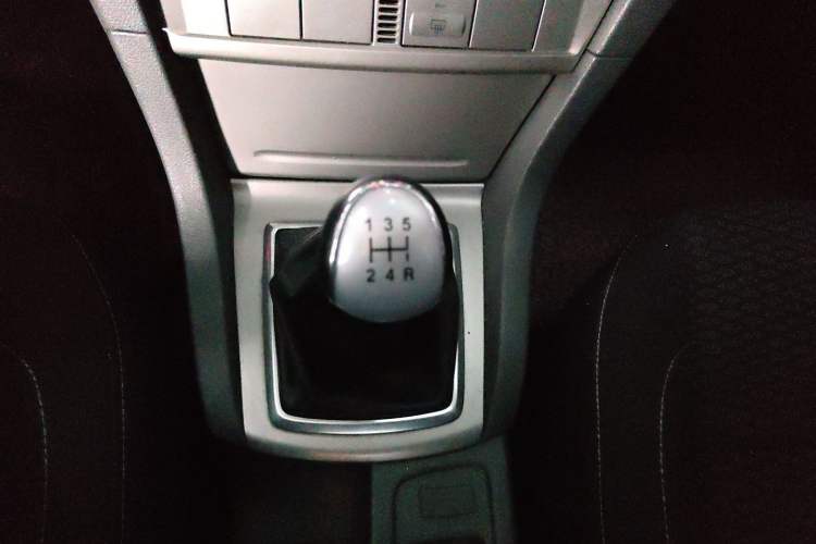 Used Ford Focus 2013 Hatchback Classic 1.8L Manual Base Model Gear Lever
