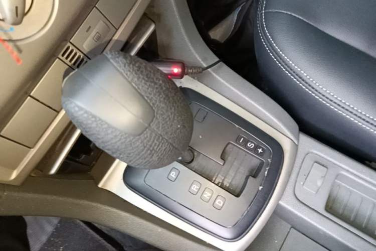Used Ford Focus 2013 Hatchback Classic 1.8L Automatic Base Model Gear Lever