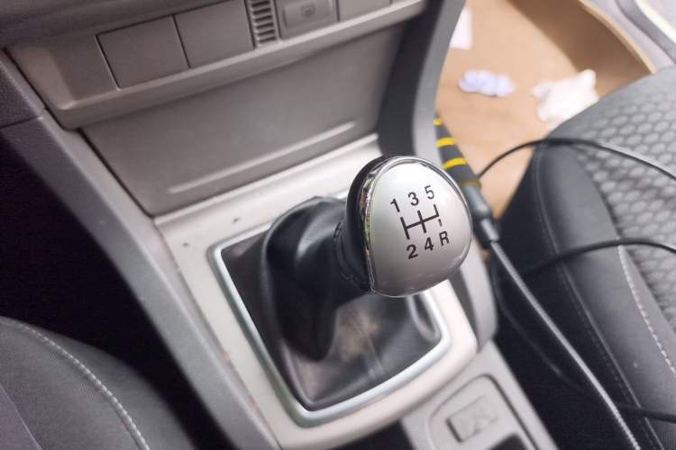 Used Ford Focus 2013 Hatchback Classic 1.8L Manual Base Model Gear Lever