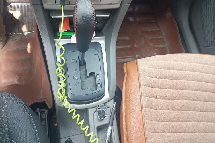 Used Ford Focus 2013 Hatchback Classic 1.8L Automatic Base Model Gear Lever