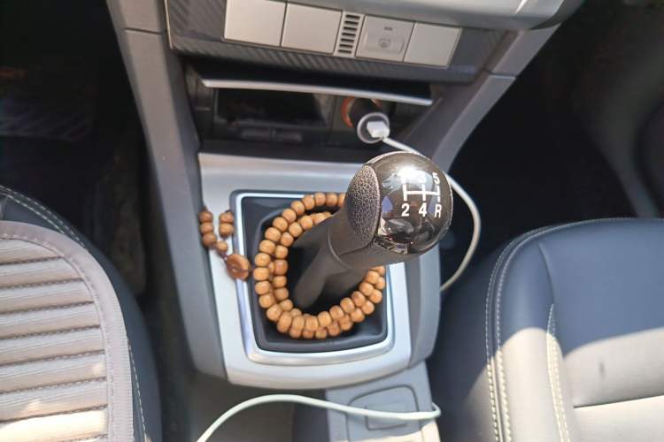 Used Ford Focus 2013 Hatchback Classic 1.8L Manual Base Model Gear Lever