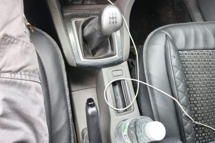Used Ford Focus 2013 Hatchback Classic 1.8L Manual Base Model Gear Lever