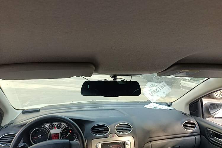 Used Ford Focus 2013 Hatchback Classic 1.8L Automatic Base Model Headliner