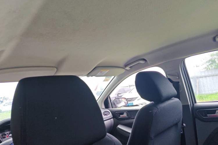 Used Ford Focus 2013 Hatchback Classic 1.8L Manual Base Model Headliner