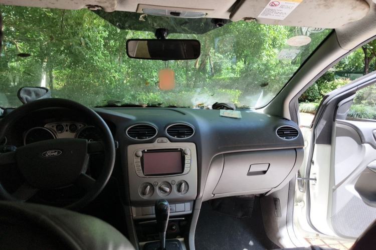 Used Ford Focus 2013 Hatchback Classic 1.8L Automatic Base Model Headliner
