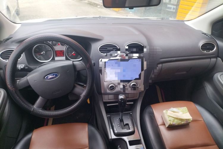 Used Ford Focus 2013 Hatchback Classic 1.8L Automatic Millionth Anniversary Edition Headliner