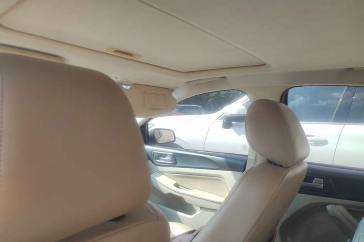 Used Ford Focus 2013 Sedan Classic 1.8L Automatic Fashion Edition Headliner