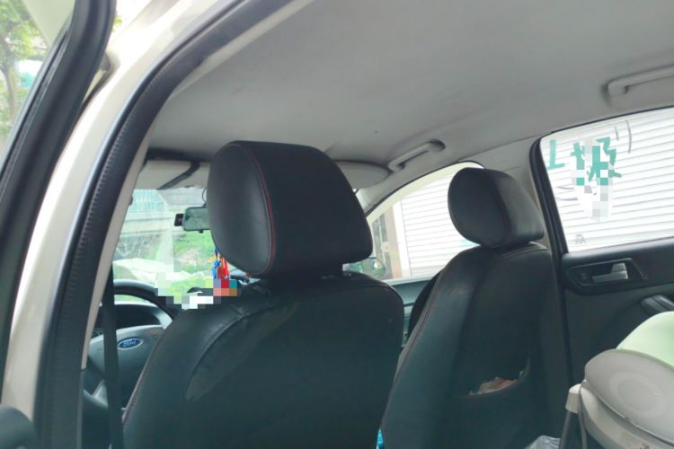 Used Ford Focus 2013 Hatchback Classic 1.8L Automatic Base Model Headliner