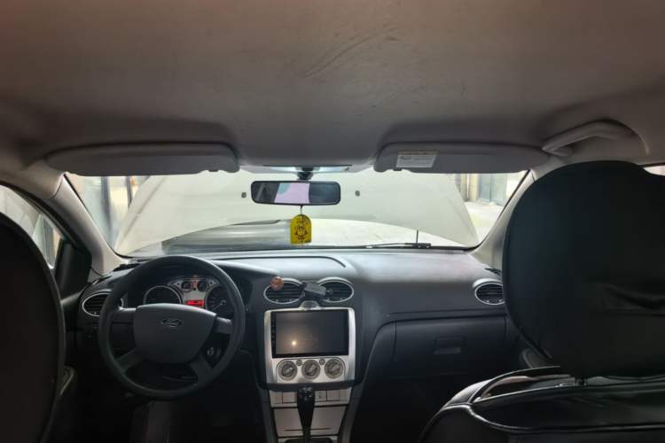 Used Ford Focus 2013 Hatchback Classic 1.8L Automatic Base Model Headliner